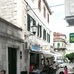 Klara I Gracia