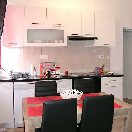 克拉拉格拉西亚公寓